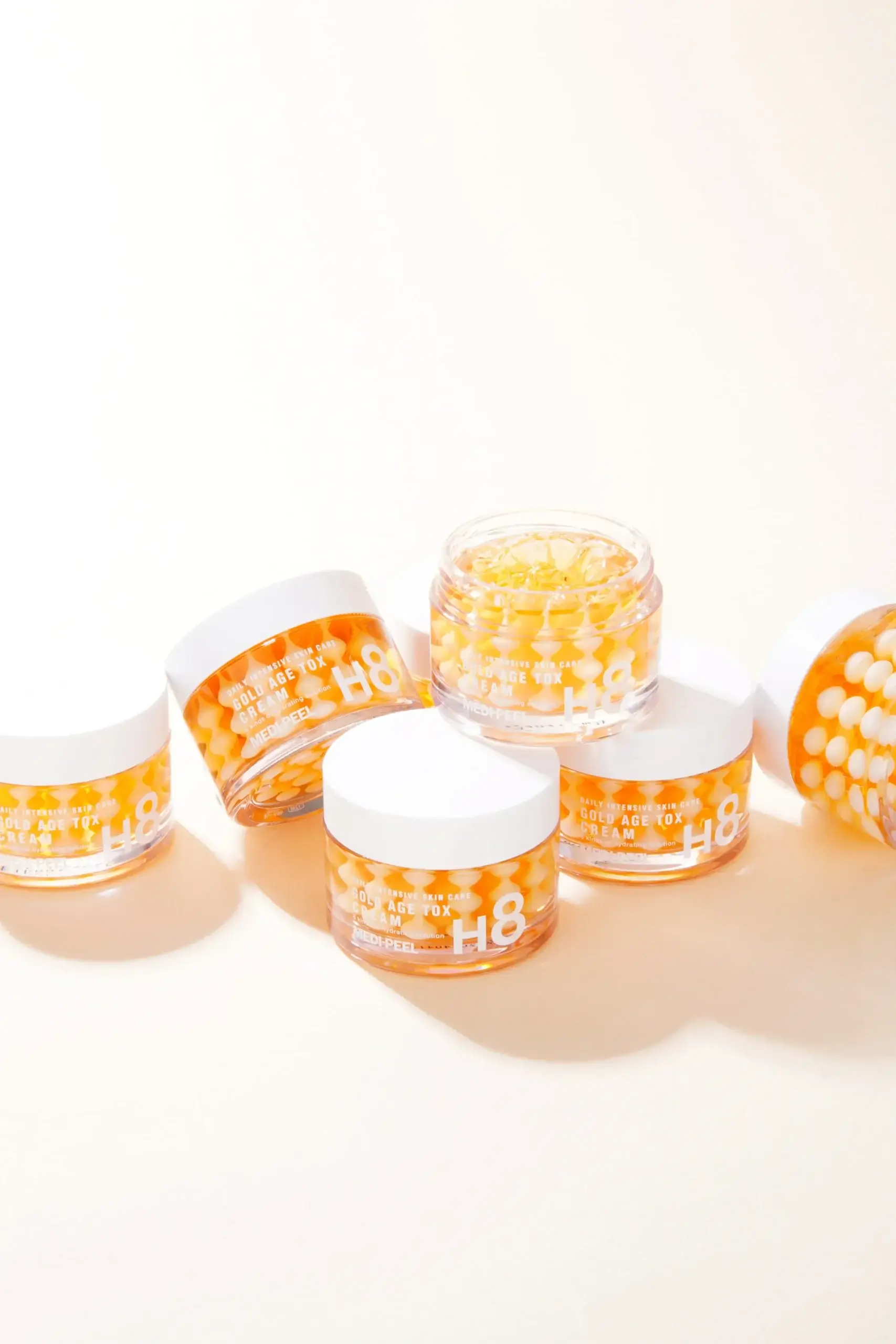 Антивозрастной капсульный крем с экстрактом золотого шелкопряда Medi-Peel Gold Age Tox Cream Medi-Peel Gold Age Tox Cream 5
