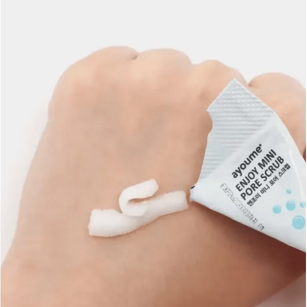 Ayoume Enjoy Mini Pore Scrub 2