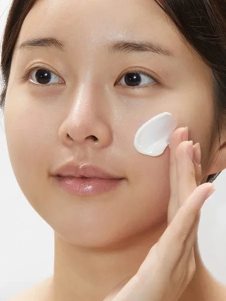 Крем для эластичной кожи с ПДРН и микроиглами VT Cosmetics PDRN Reedle Shot Cream VT Cosmetics PDRN Reedle Shot Cream 5