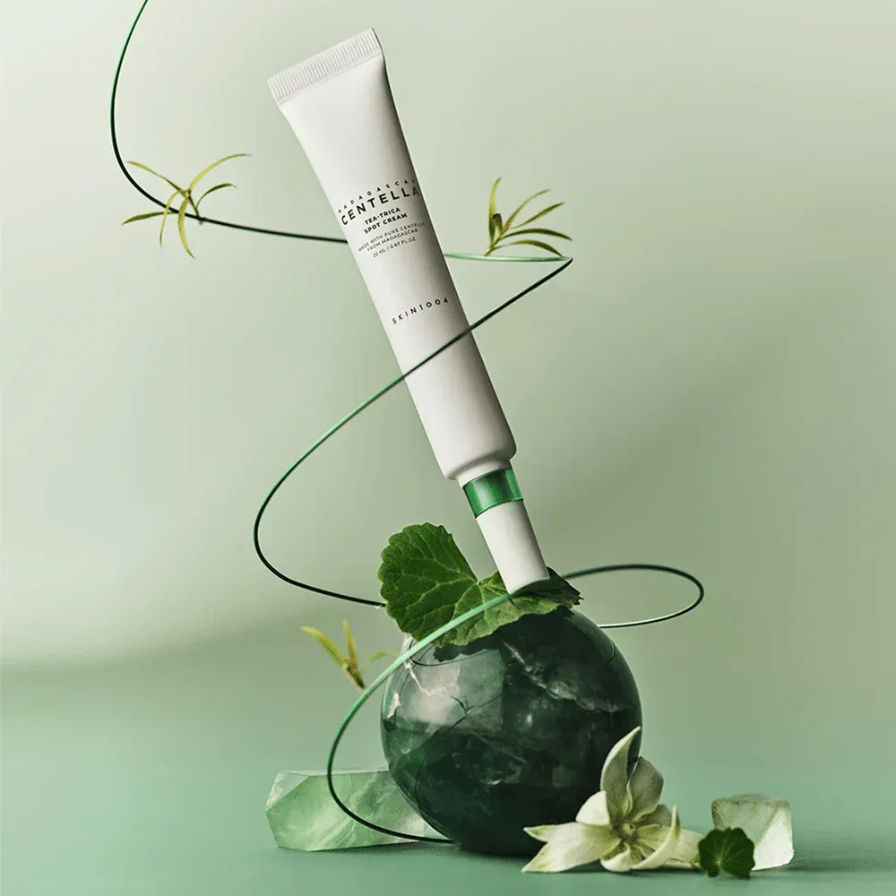 Точечный крем с чайным деревом от воспалений SKIN1004 Madagascar Centella Tea-Trica Spot Cream SKIN1004 Madagascar Centella Tea-Trica Spot Cream 4