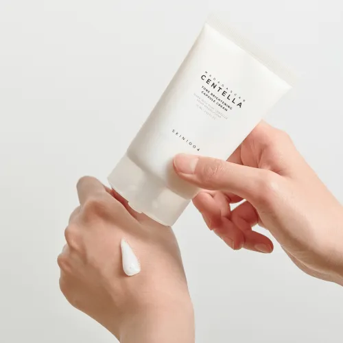 SKIN1004 Madagascar Centella Tone Brightening Capsule Cream 2