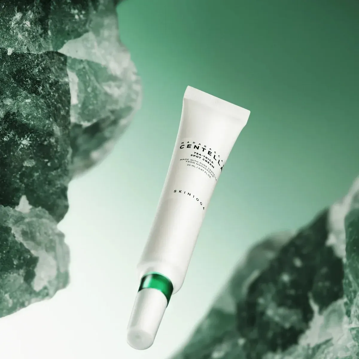 Точечный крем с чайным деревом от воспалений SKIN1004 Madagascar Centella Tea-Trica Spot Cream SKIN1004 Madagascar Centella Tea-Trica Spot Cream 6