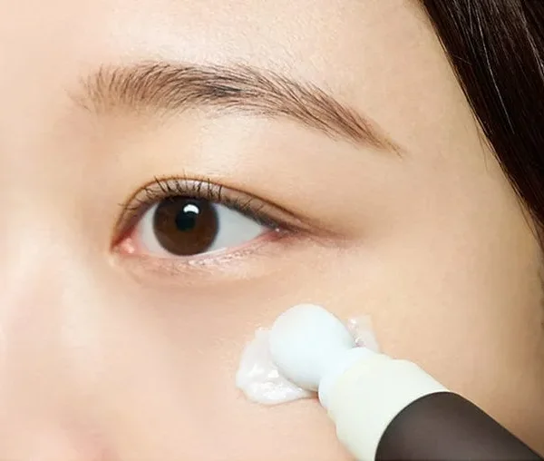 SKIN1004 Probio-Cica Bakuchiol Eye Cream 2