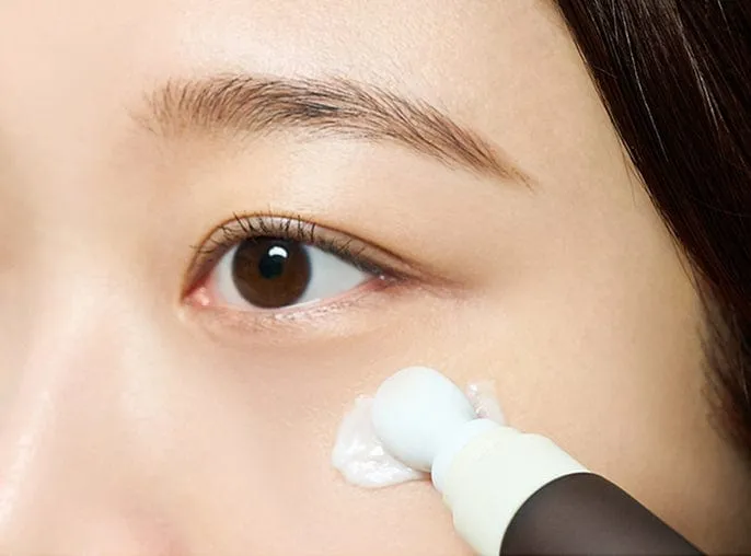 Укрепляющий массажный крем для век с бакучиолом SKIN1004 Probio-Cica Bakuchiol Eye Cream SKIN1004 Probio-Cica Bakuchiol Eye Cream 2