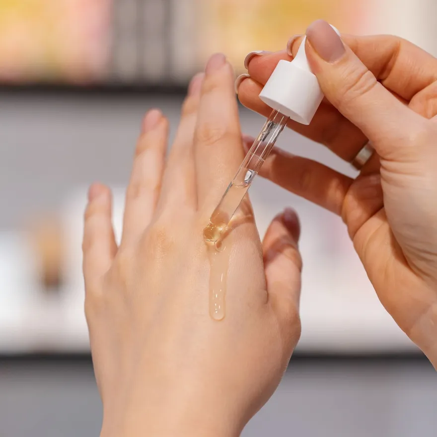 Осветляющая витаминная сыворотка с облепихой Dr. Althea Vitamin C Boosting Serum Dr. Althea Vitamin C Boosting Serum 4