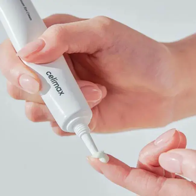 Крем вокруг глаз с экстрактом нони и пептидами Celimax The Real Noni Ultimate Eye Cream Celimax The Real Noni Ultimate Eye Cream 3
