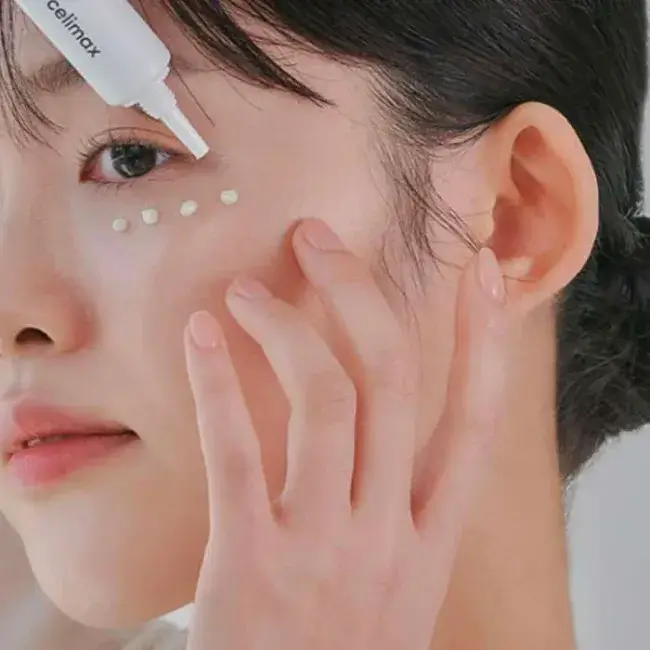 Крем вокруг глаз с экстрактом нони и пептидами Celimax The Real Noni Ultimate Eye Cream Celimax The Real Noni Ultimate Eye Cream 4
