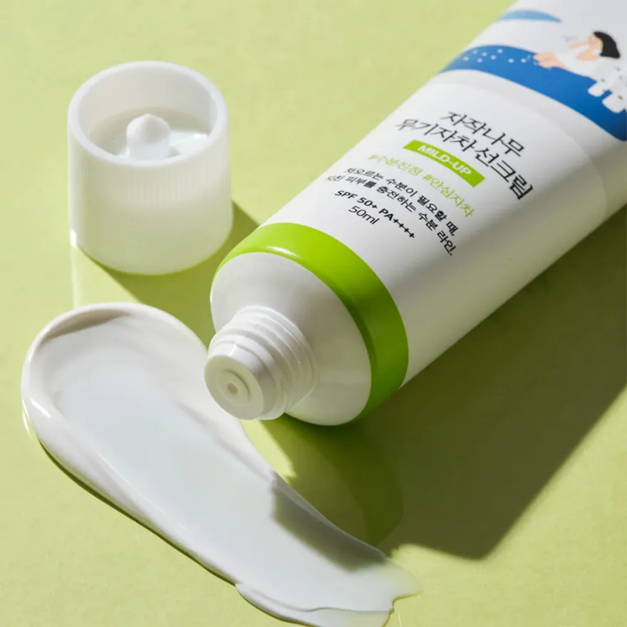Санскрин с берёзовым соком для чувствительной кожи Round Lab Birch Juice Moisturizing Mild-Up Sunscreen SPF50+ PA++++ Round Lab Birch Juice Moisturizing Mild-Up Sunscreen SPF50+ PA++++ 2