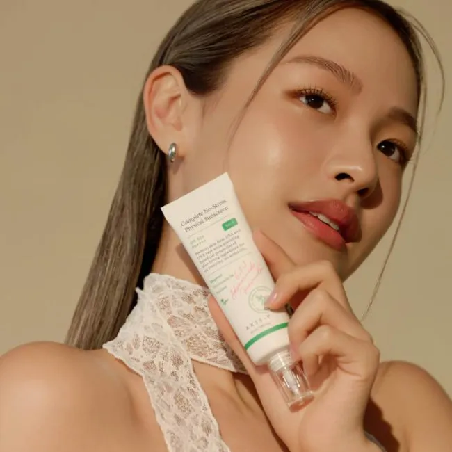 Лёгкий минеральный санскрин с ниацинамидом AXIS-Y Complete No-Stress Physical Sunscreen V. 3 SPF50+ PA++++ AXIS-Y Complete No-Stress Physical Sunscreen V. 3 SPF50+ PA++++ 4