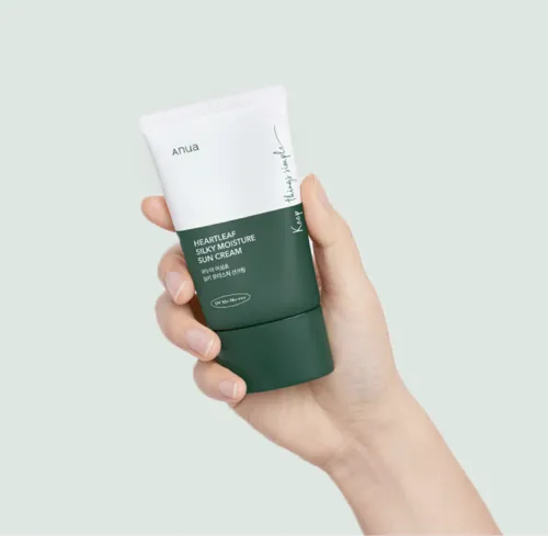 Успокаивающий солнцезащитный крем с экстрактом хауттюйнии Anua Heartleaf Silky Moisture Sun Cream SPF50+PA++++ Anua Heartleaf Silky Moisture Sun Cream SPF50+PA++++ 4