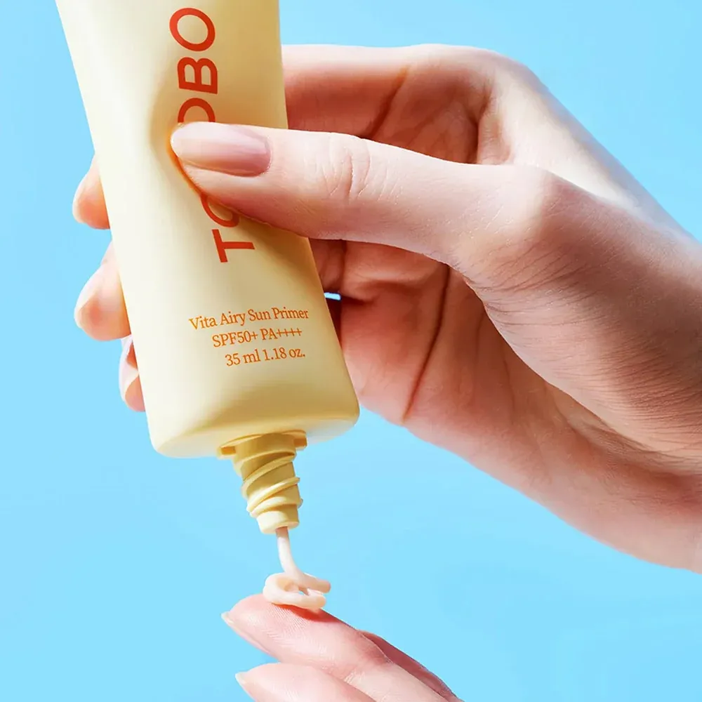 Солнцезащитный праймер для сужения пор и выравнивания тона Tocobo Vita Airy Sun Primer SPF50+ PA++++ Tocobo Vita Airy Sun Primer SPF50+ PA++++ 3
