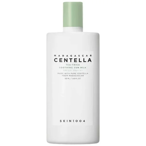 Легкое солнцезащитное молочко с чайным деревом SKIN1004 Madagascar Centella Tea-Trica Soothing Sun Milk SPF50+ PA++++