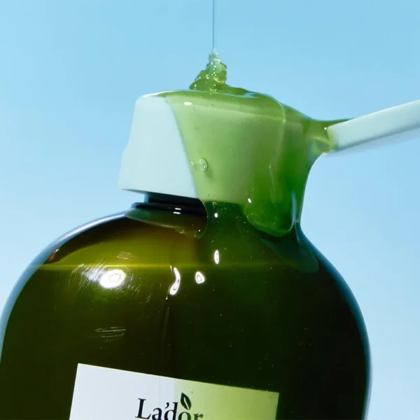 Lador Root Re-Boot Activating Shampoo Cica & Tea Tree 2