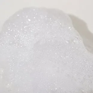 Lador Moisture Balancing Shampoo 2