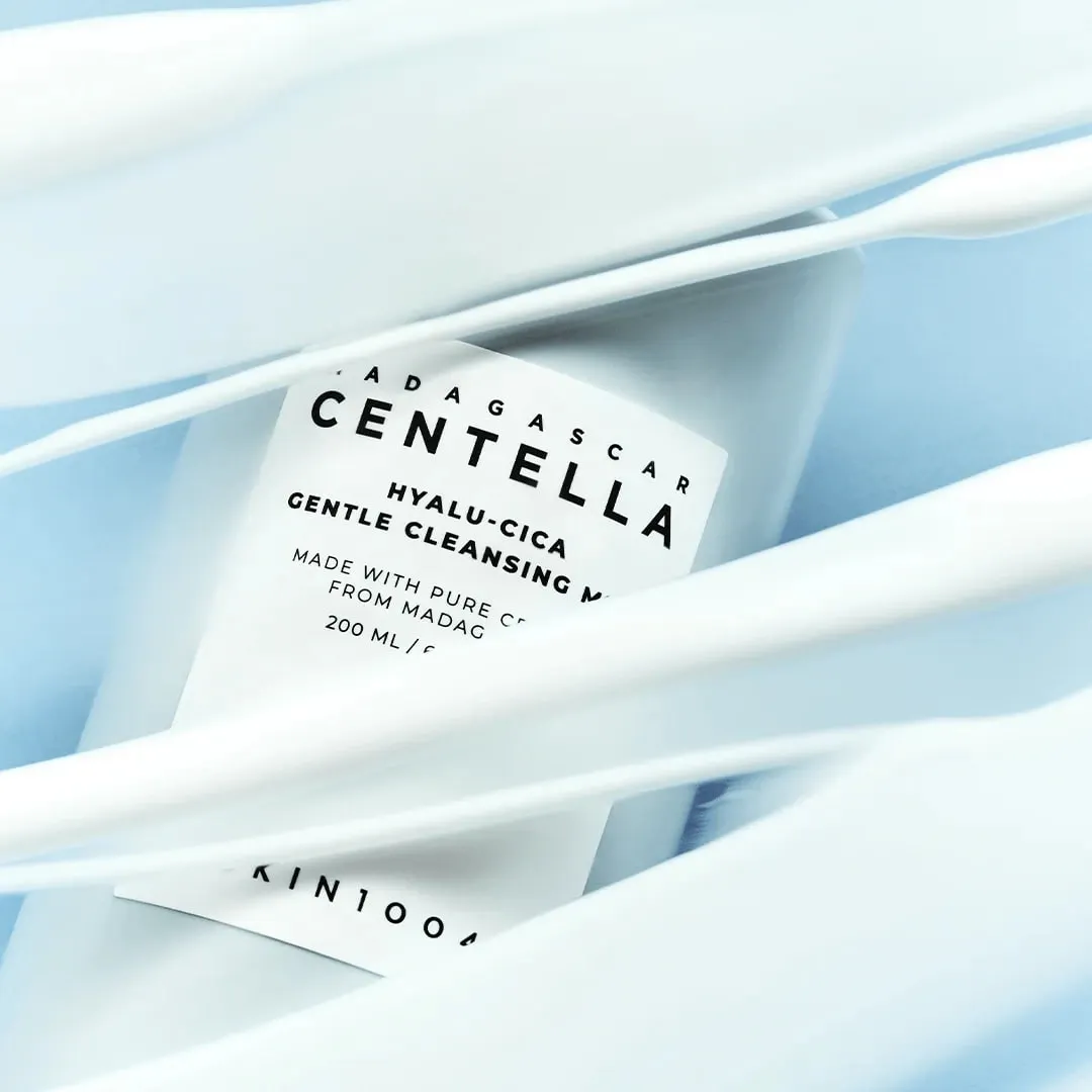 Молочко для очищения кожи с центеллой SKIN1004 Madagascar Centella Hyalu-Cica Gentle Cleansing Milk SKIN1004 Madagascar Centella Hyalu-Cica Gentle Cleansing Milk 2